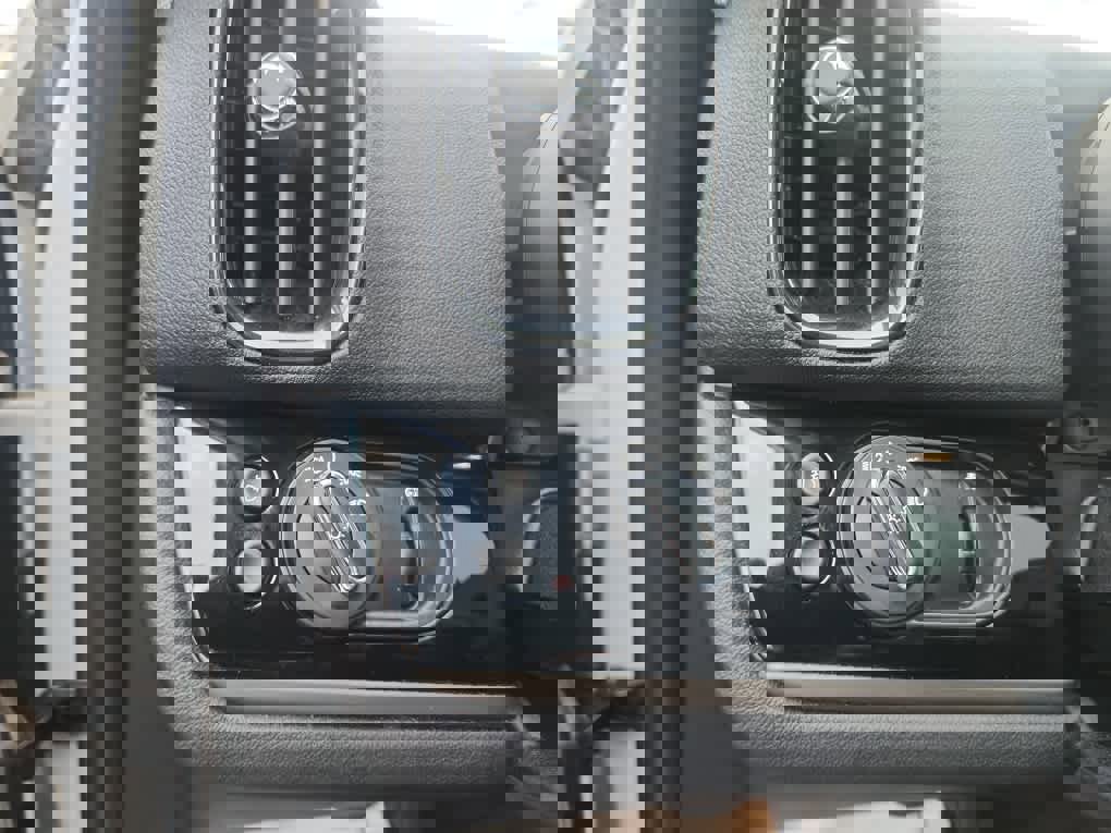 Used 2019 MINI Cooper Countryman S w/ Premium Package image 29