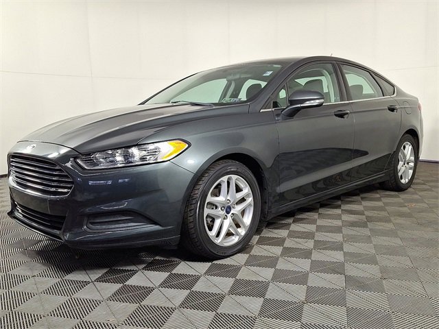 Used 2015 Ford Fusion SE image 6