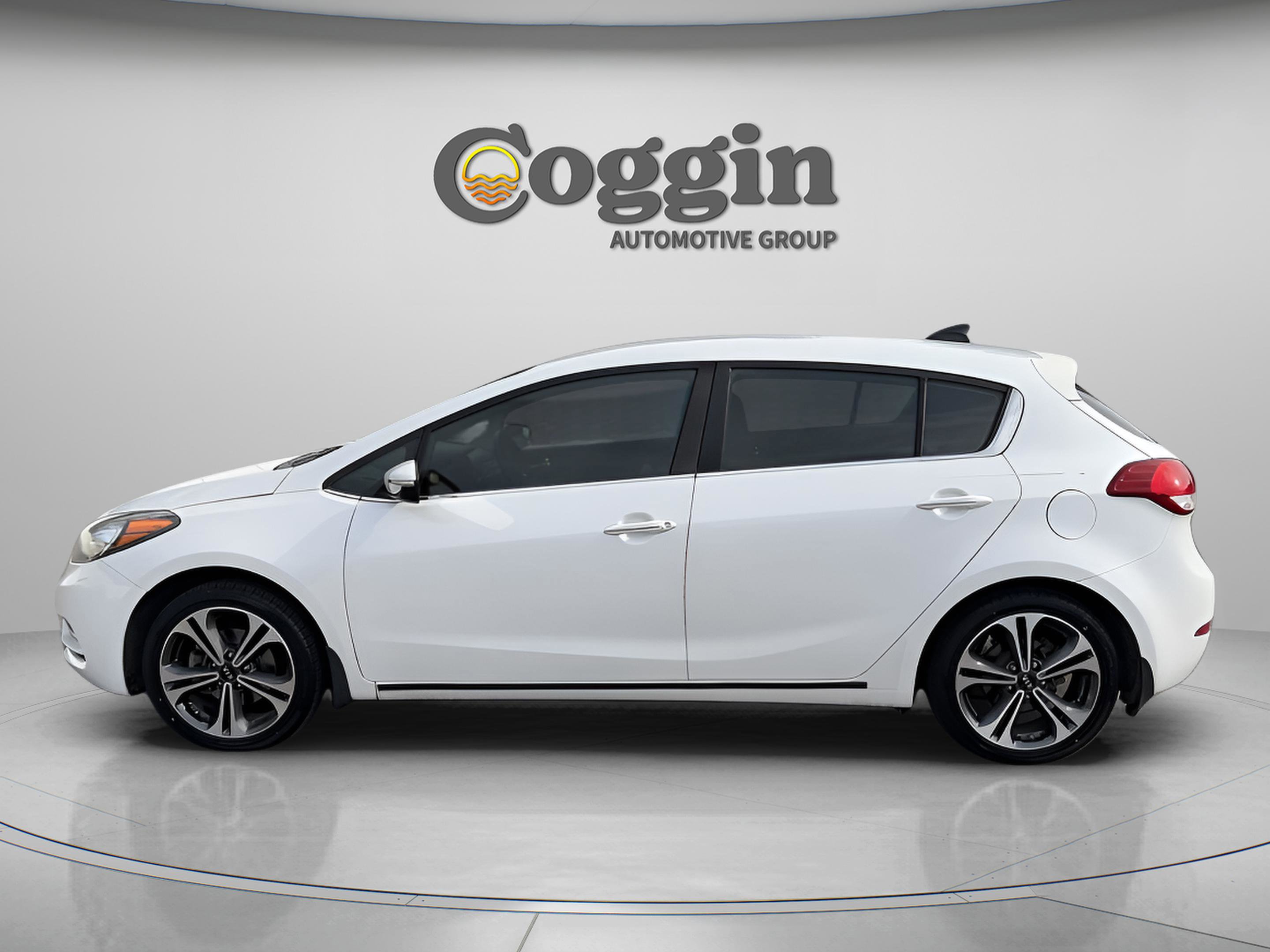Used 2016 Kia Forte EX image 3
