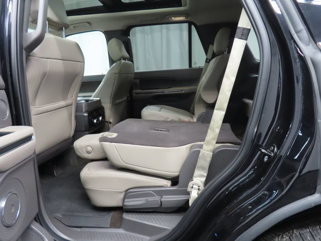 Used 2019 Ford Expedition Limited w/ Equipment Group 302A AWD/4WD image 52