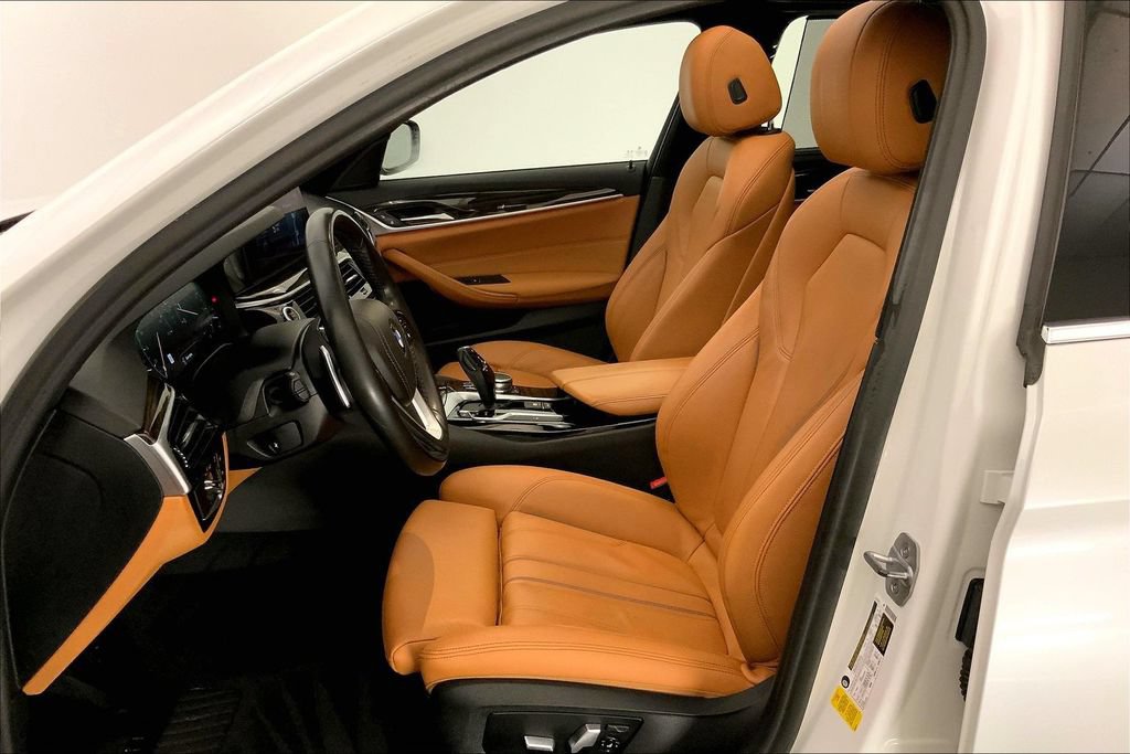 Used 2019 BMW 540i w/ Executive Package RWD image 13