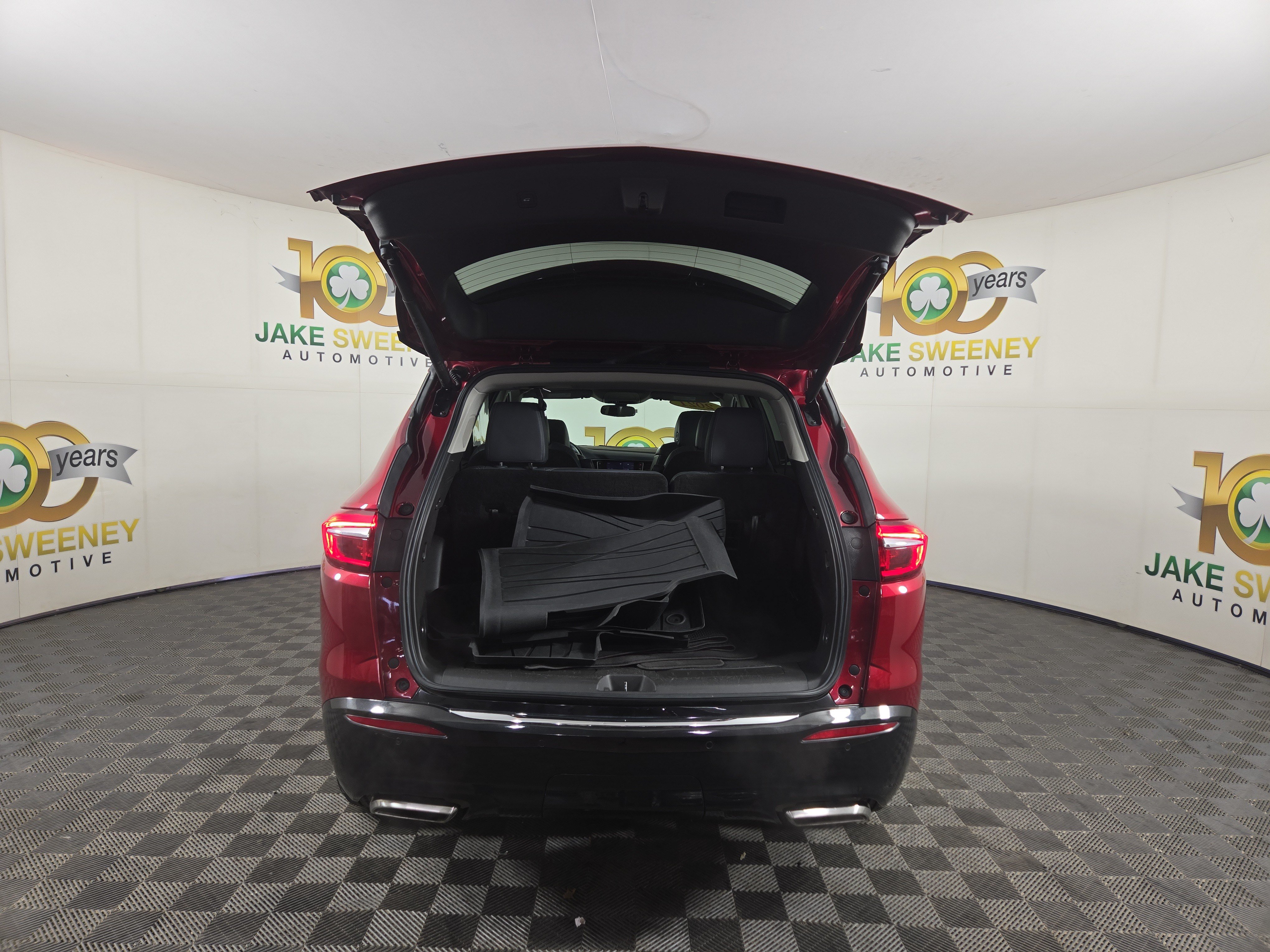 Used 2021 Buick Enclave Essence w/ Sport Touring Edition FWD image 34