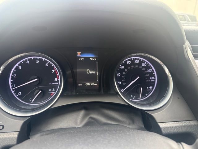 Used 2020 Toyota Camry SE FWD image 12