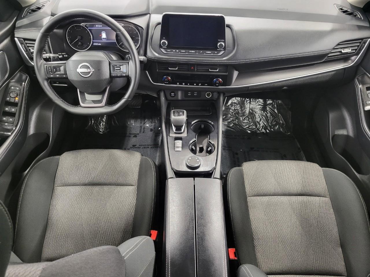 Used 2025 Nissan Rogue SV image 7