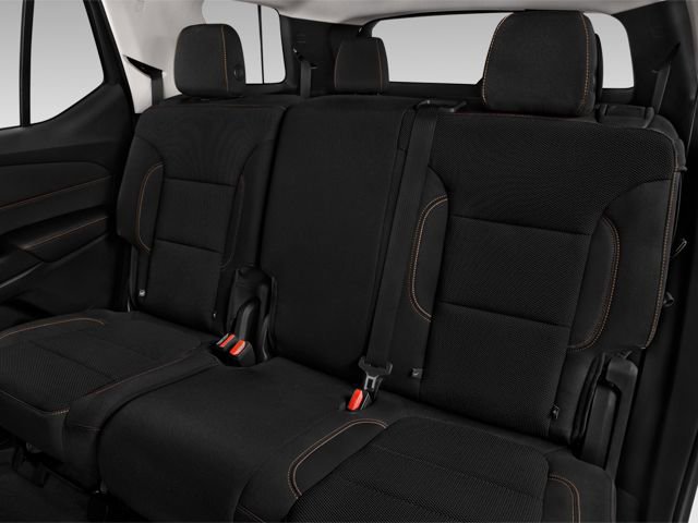 Used 2023 Chevrolet Traverse LT image 11