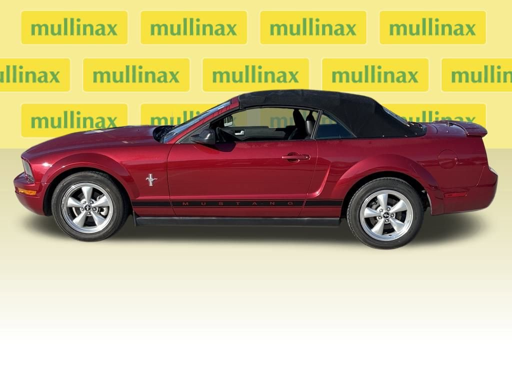 Used 2007 Ford Mustang Convertible image 10