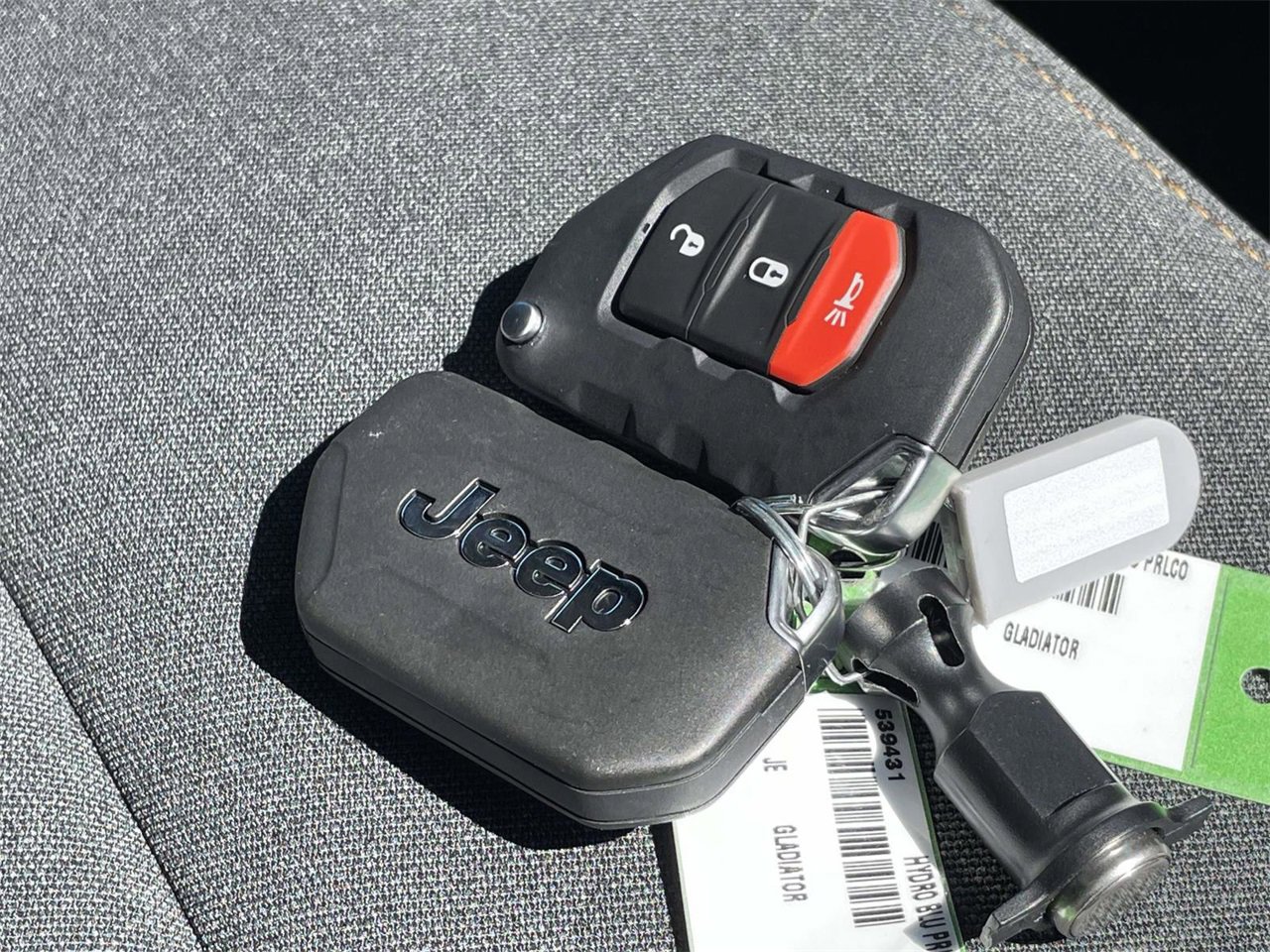 New 2025 Jeep Gladiator Sport image 35