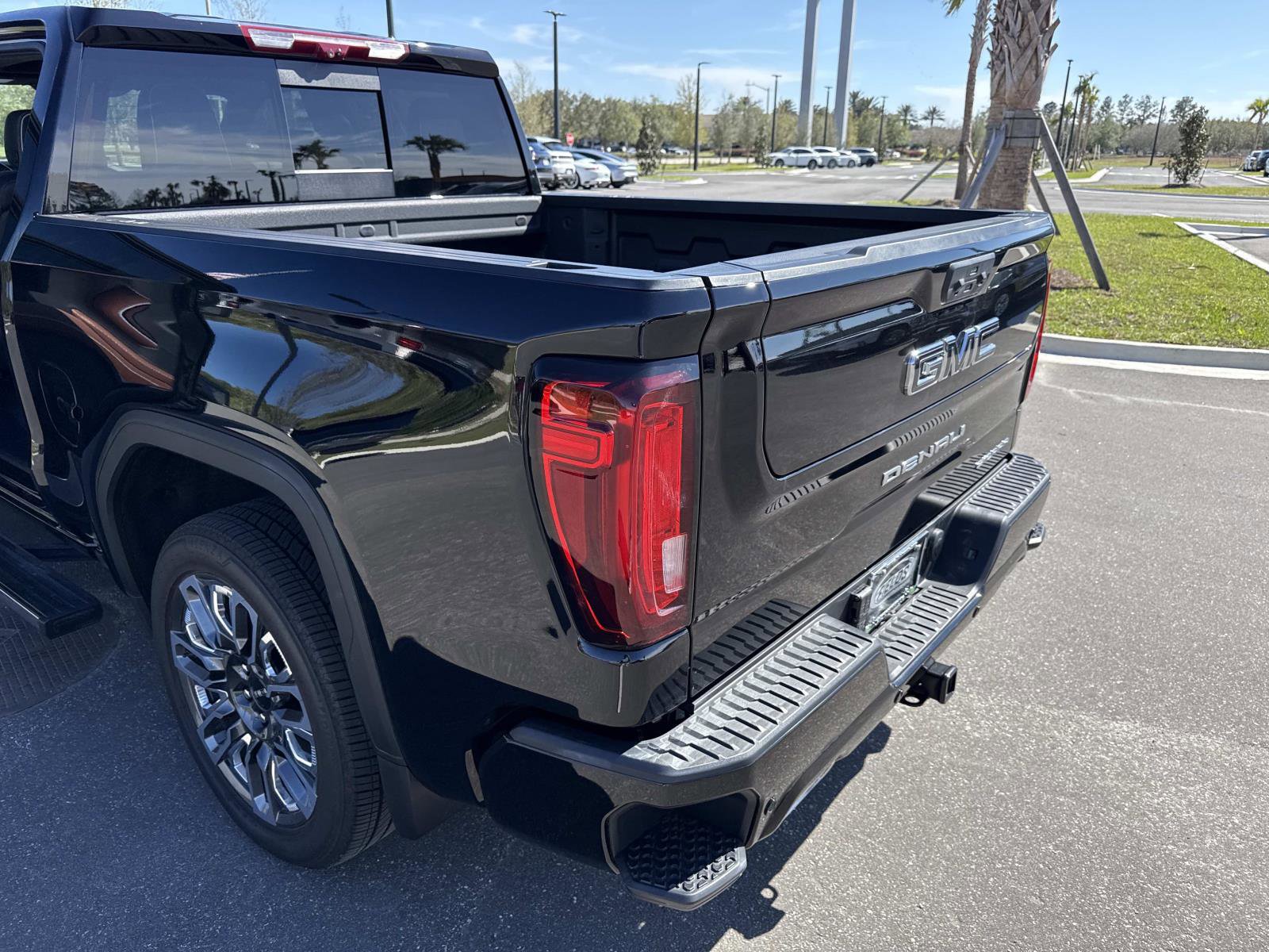Used 2026 GMC Sierra 1500 Denali Ultimate image 11