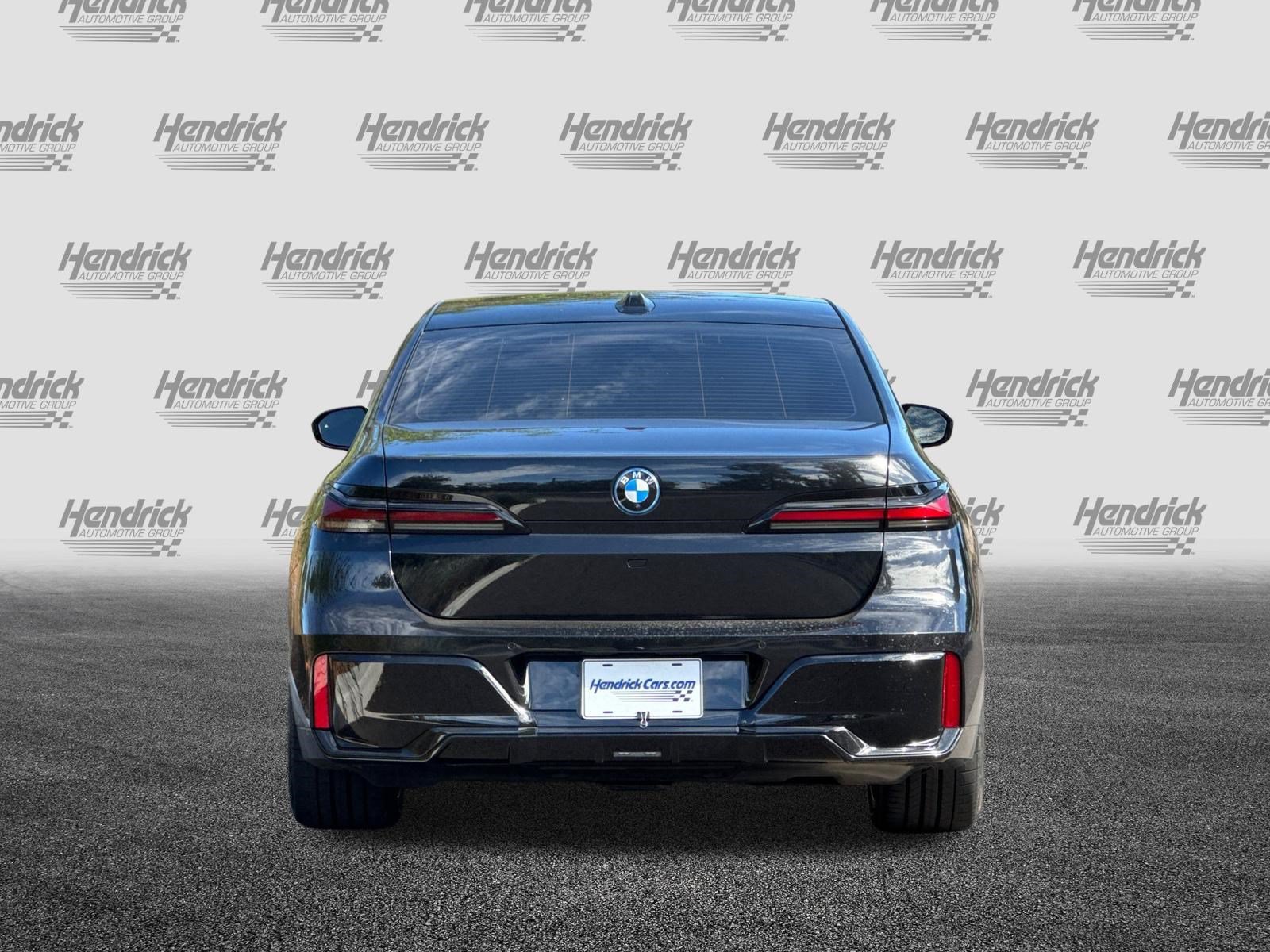 Certified 2024 BMW i7 xDrive60 w/ Premium Package AWD/4WD image 6