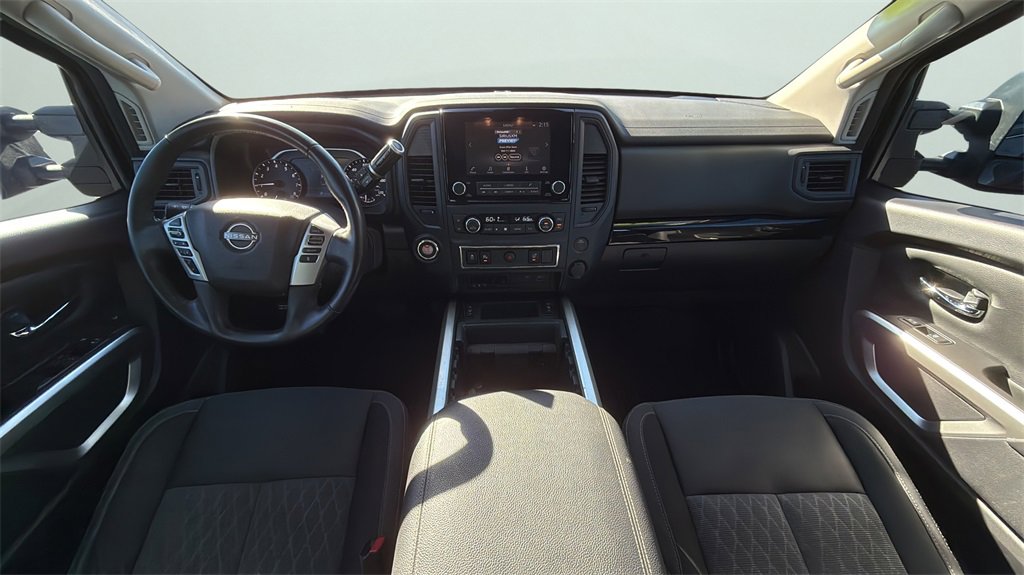 Used 2024 Nissan Titan SV w/ SV Convenience Package image 19