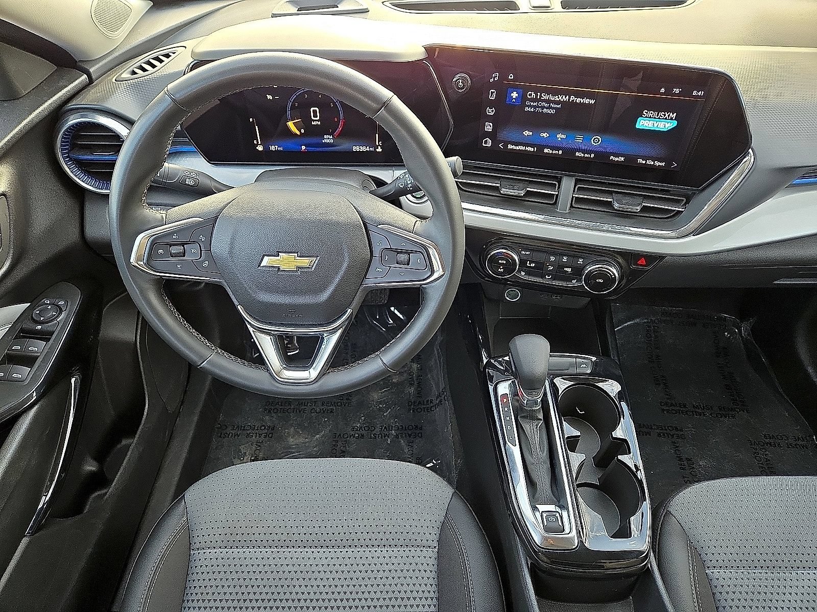 Used 2025 Chevrolet Trax LT w/ LT Convenience Package FWD image 18