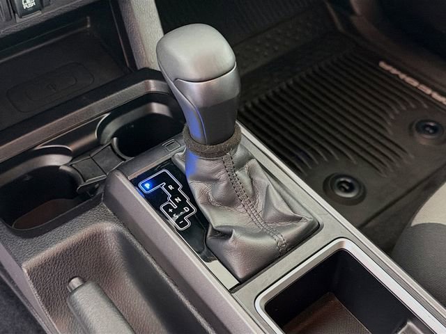 Used 2020 Toyota Tacoma TRD Off-Road image 17