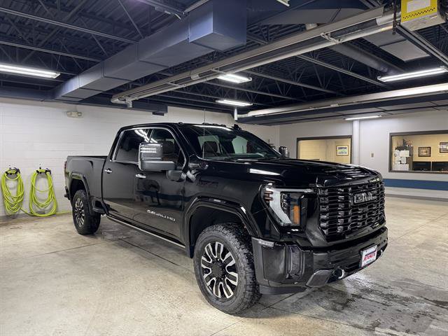 Certified 2024 GMC Sierra 3500 Denali Ultimate AWD/4WD image 3
