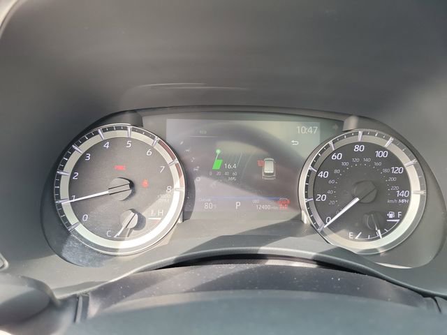 Used 2024 Toyota Highlander XLE image 17