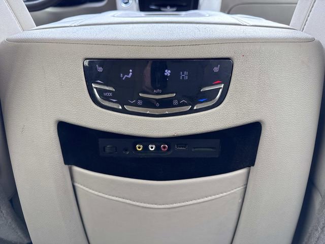 Used 2015 Cadillac Escalade ESV Luxury image 18