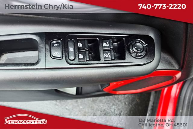 Used 2020 Jeep Renegade Trailhawk w/ Cold Weather Group AWD/4WD image 14
