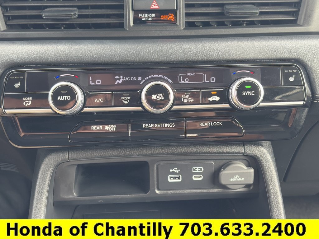 Certified 2024 Honda Pilot Touring image 16