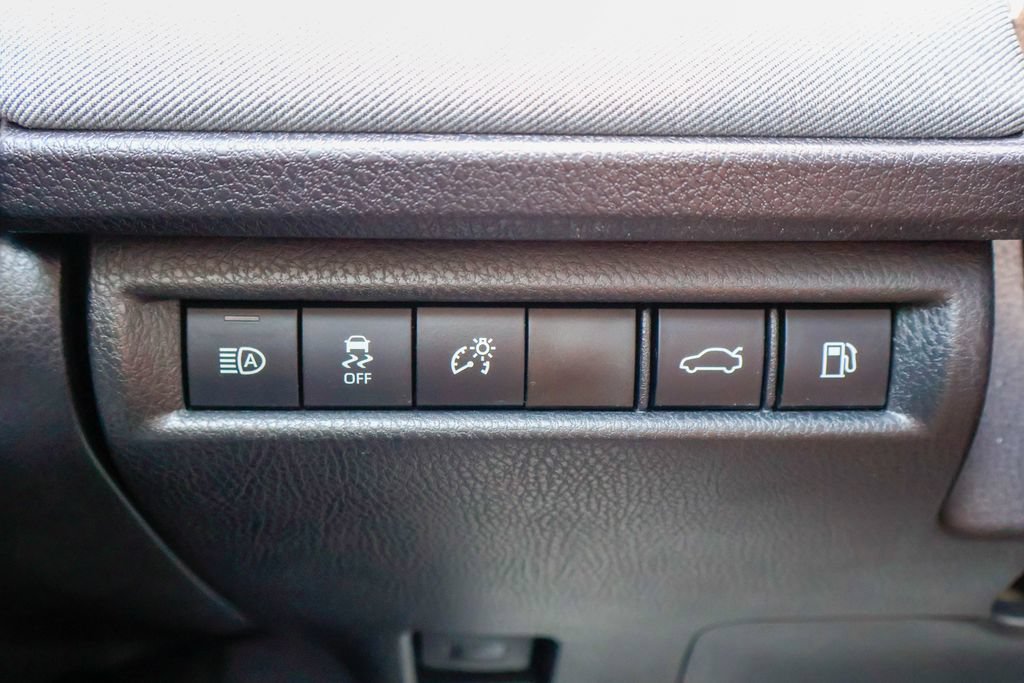 Used 2025 Toyota Camry LE w/ Convenience Package FWD image 19