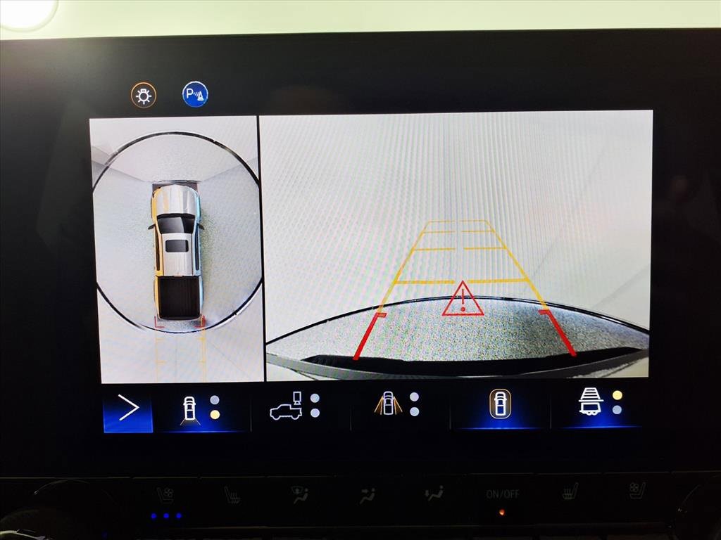 Used 2023 Chevrolet Colorado ZR2 w/ Desert Boss Special Edition image 5