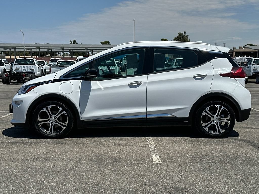 Used 2017 Chevrolet Bolt Premier w/ Driver Confidence II Package FWD image 6