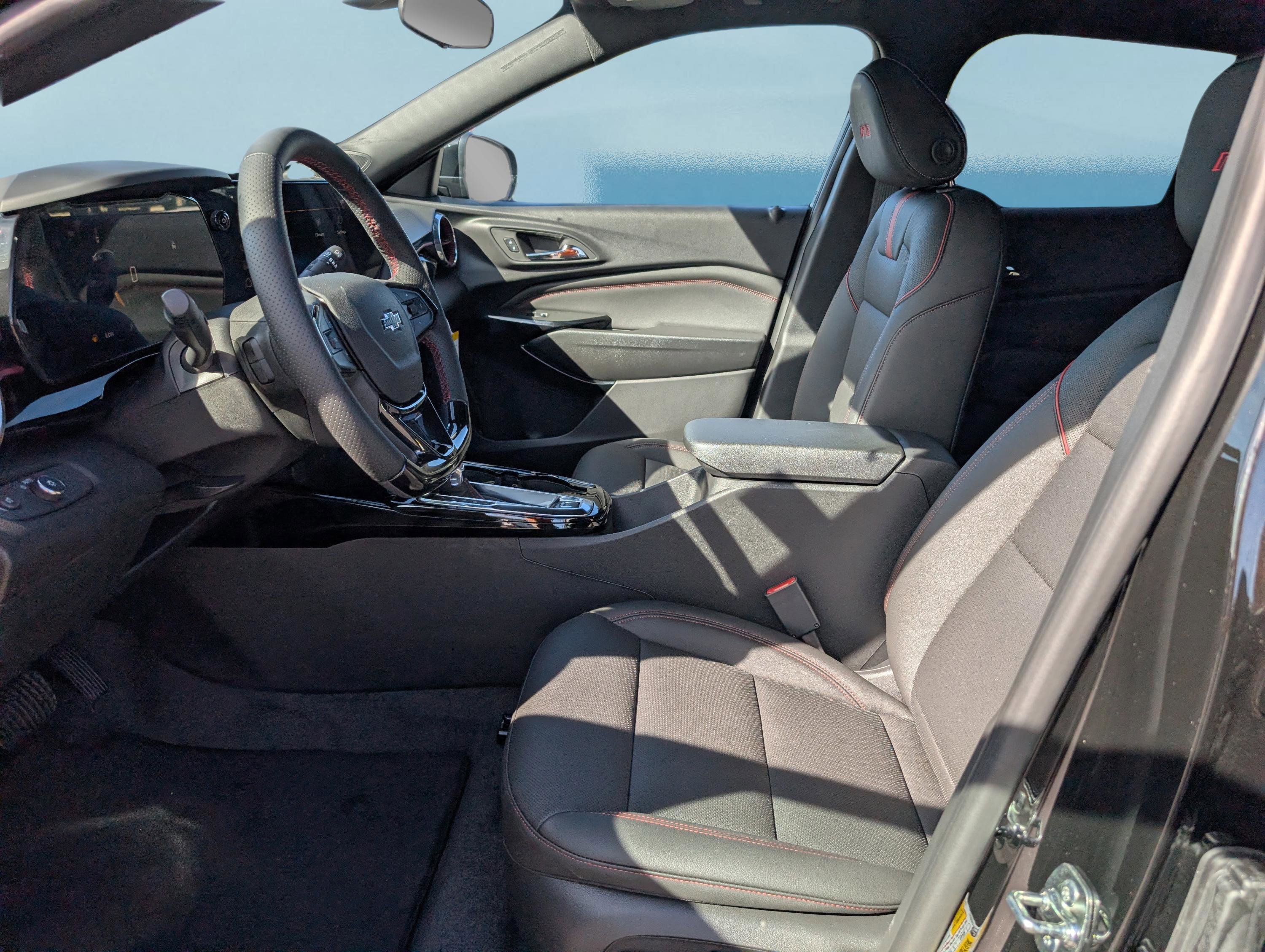 New 2026 Chevrolet Trax RS image 17