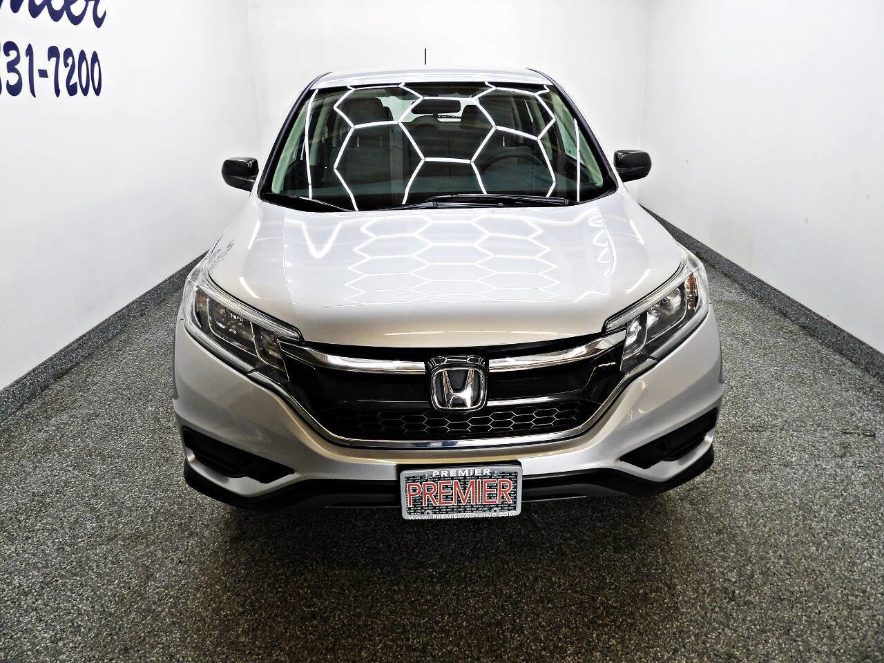 Used 2016 Honda CR-V LX image 2