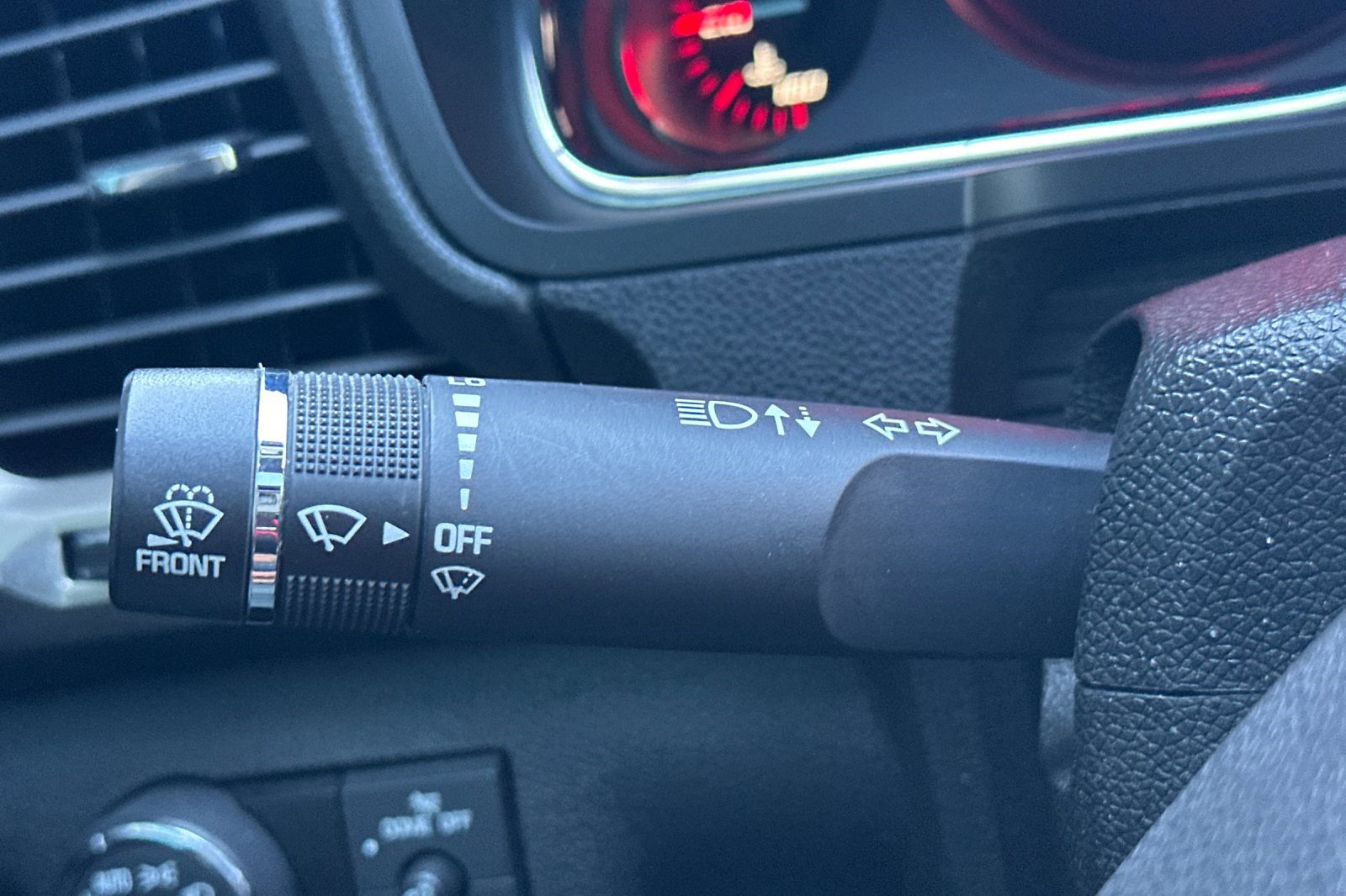 Used 2014 GMC Acadia Denali image 33