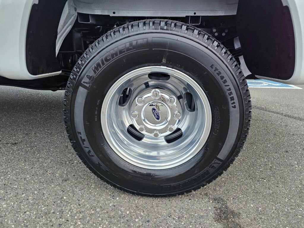 New 2026 Ford F350 Platinum w/ Platinum Plus Package image 7