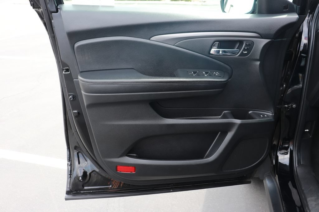 Used 2021 Honda Passport EX-L image 11