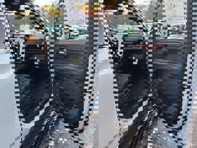 New 2026 GMC Yukon XL Denali w/ Sun & Power Step Package image 45