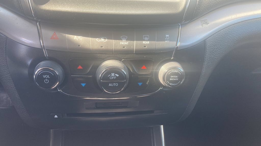 Used 2017 Dodge Journey Crossroad FWD image 23