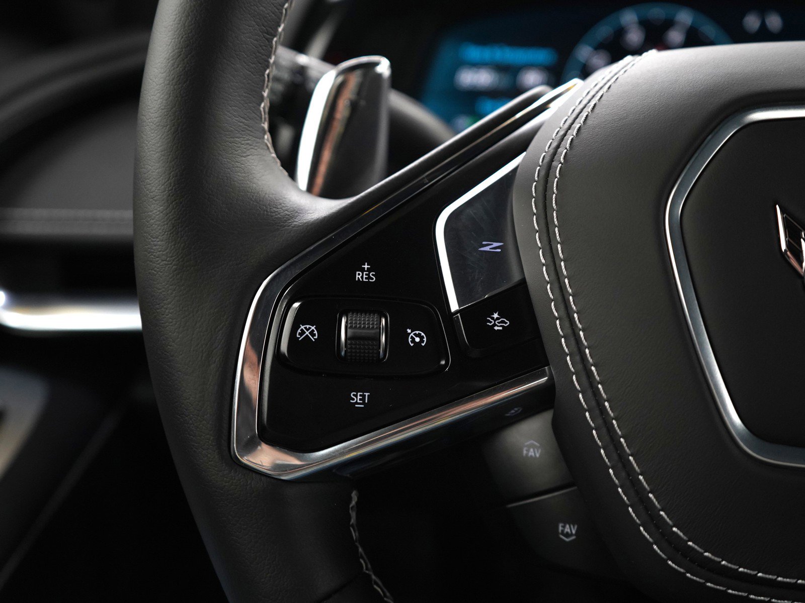 Used 2025 Chevrolet Corvette Stingray w/ Z51 Performance Package image 20