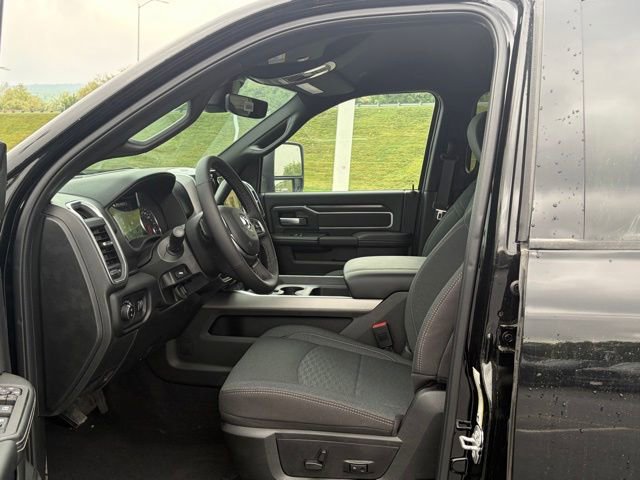 New 2026 RAM 2500 Big Horn AWD/4WD image 15