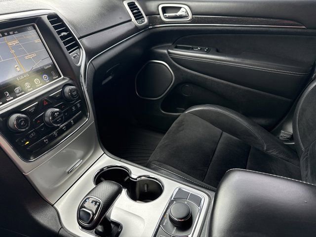 Used 2014 Jeep Grand Cherokee SRT image 23