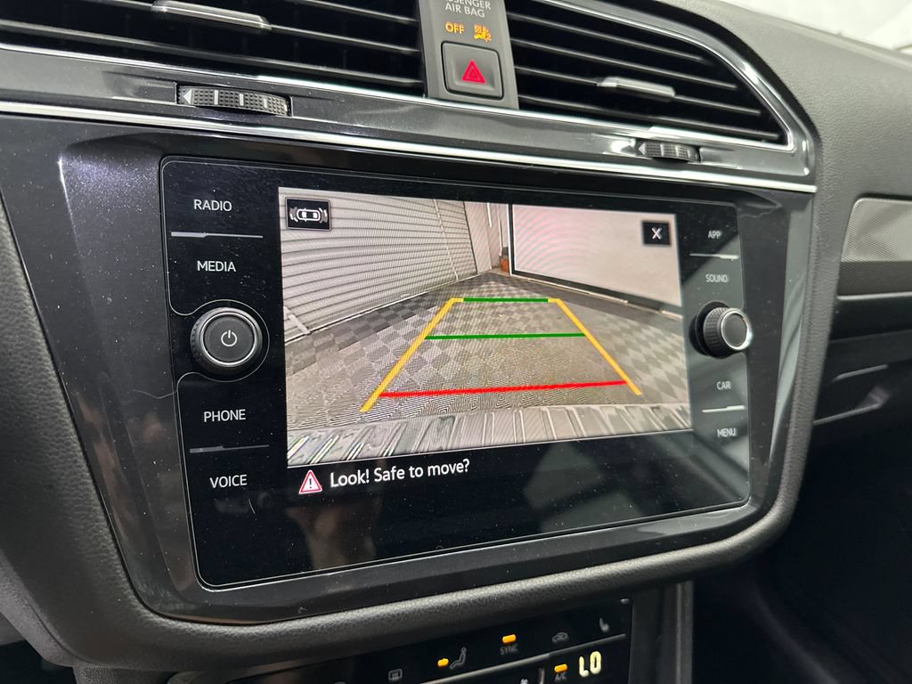 Used 2023 Volkswagen Tiguan SE FWD image 29