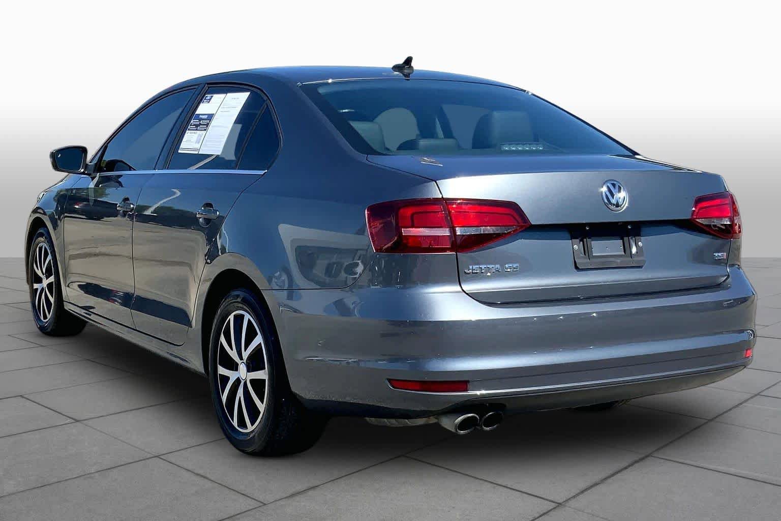 Used 2018 Volkswagen Jetta SE FWD image 12
