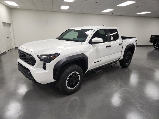 New 2025 Toyota Tacoma TRD Off-Road image 2