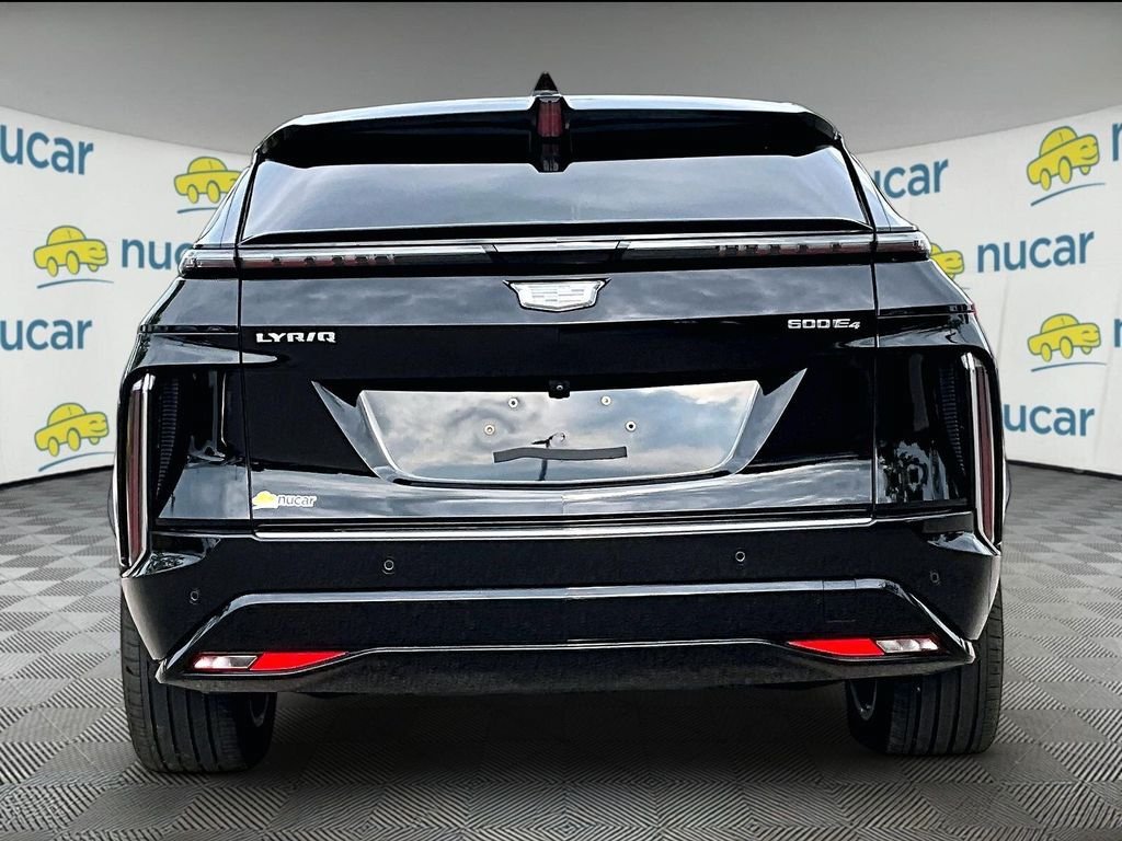 Used 2024 Cadillac Lyriq Luxury AWD/4WD image 5