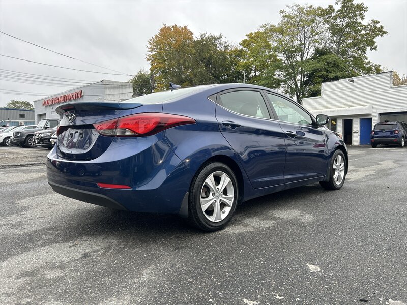 Used 2016 Hyundai Elantra Value Edition FWD image 4