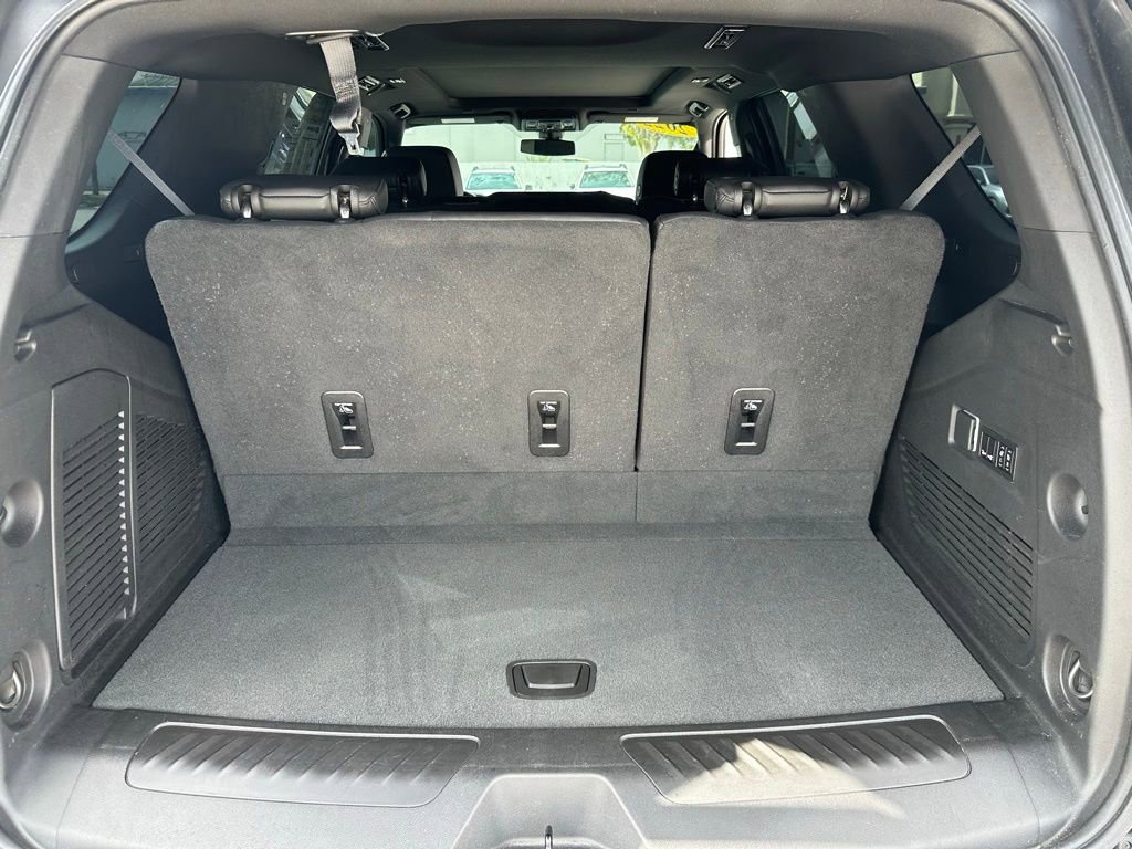 Used 2022 Chevrolet Tahoe LT w/ Luxury Package image 7