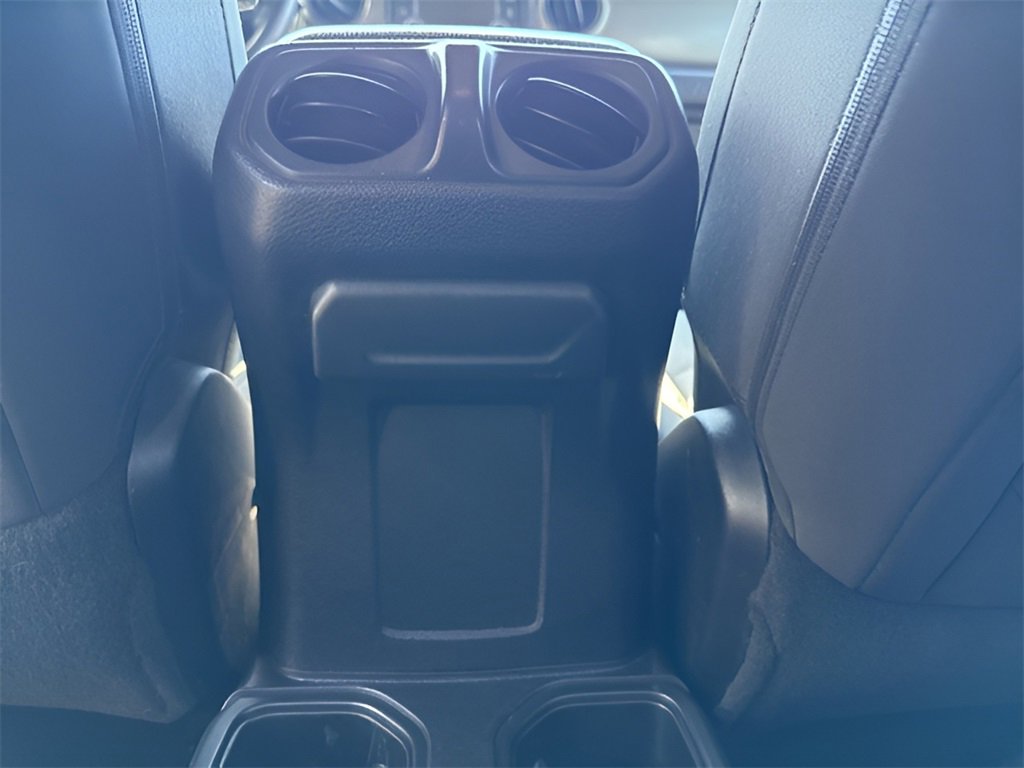 Used 2018 Jeep Wrangler Unlimited Sport image 36