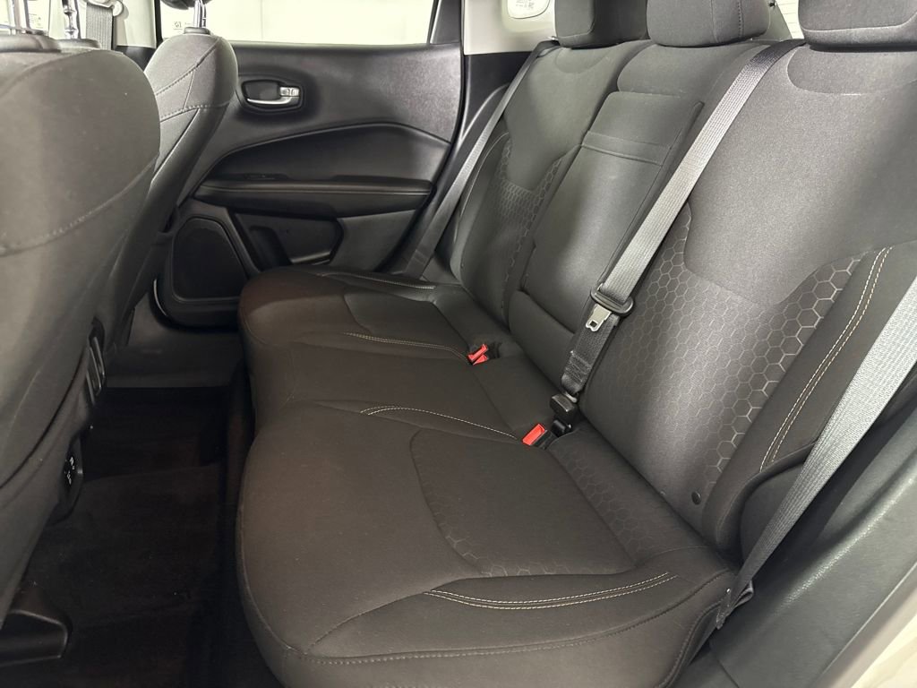 Used 2018 Jeep Compass Sport w/ Tech Group image 12