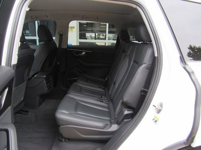 Used 2023 Audi Q7 2.0T Premium Plus w/ Premium Plus Package image 20
