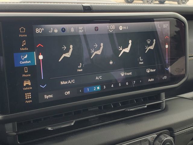 Used 2024 Jeep Wrangler Sahara image 23