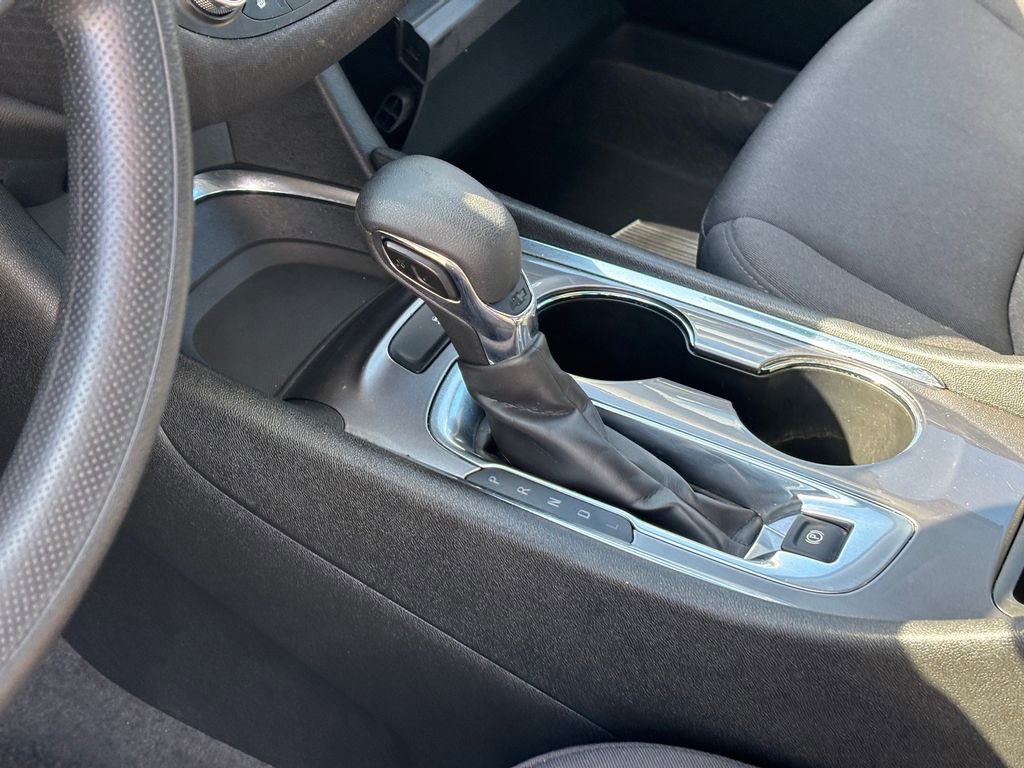 Used 2023 Chevrolet Malibu LT image 12