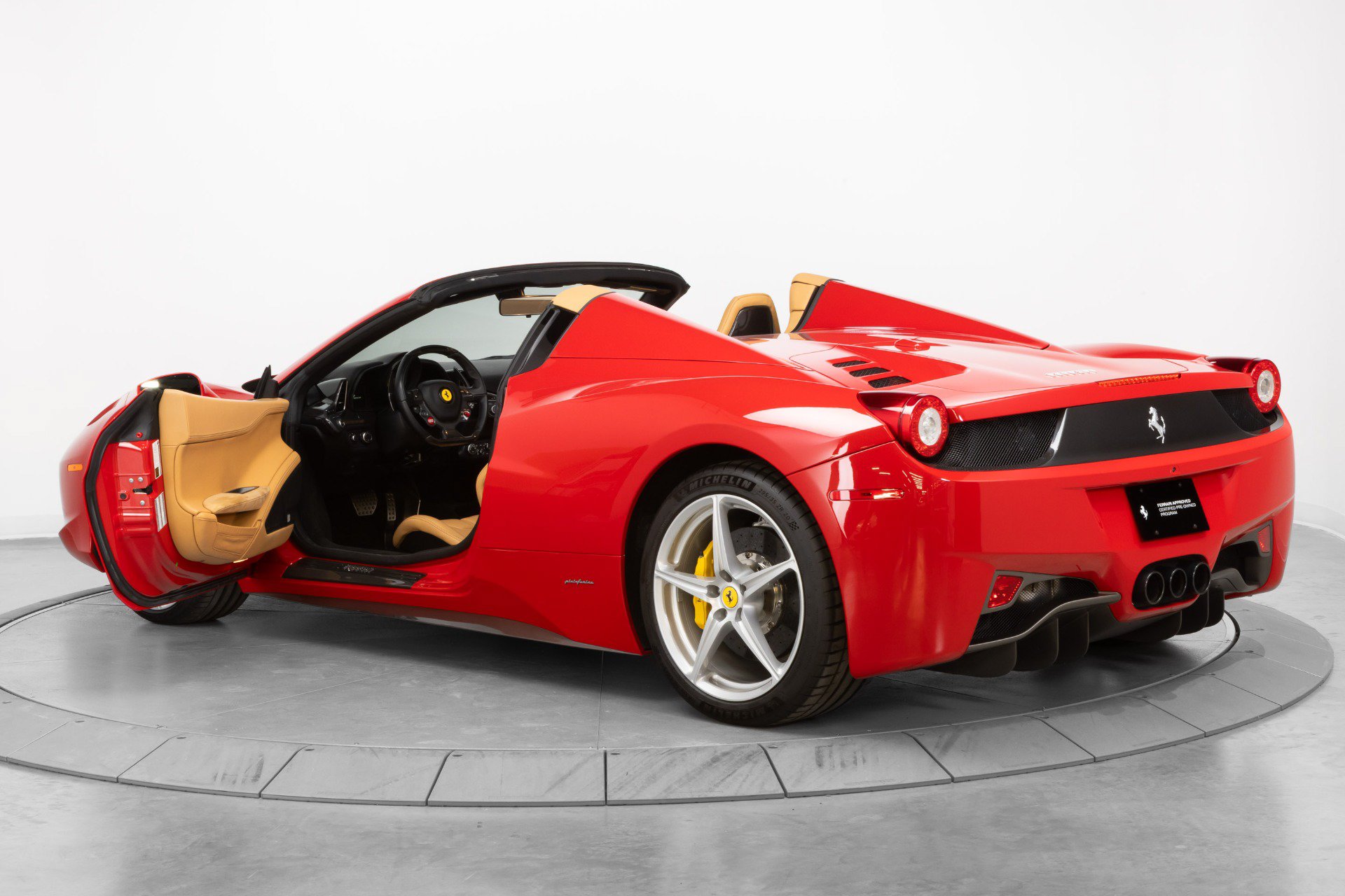 Certified 2014 Ferrari 458 Spider RWD image 95