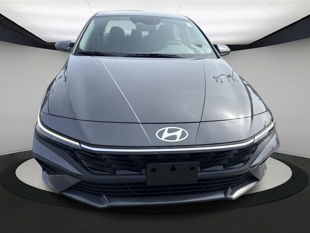 Used 2024 Hyundai Elantra SEL image 11