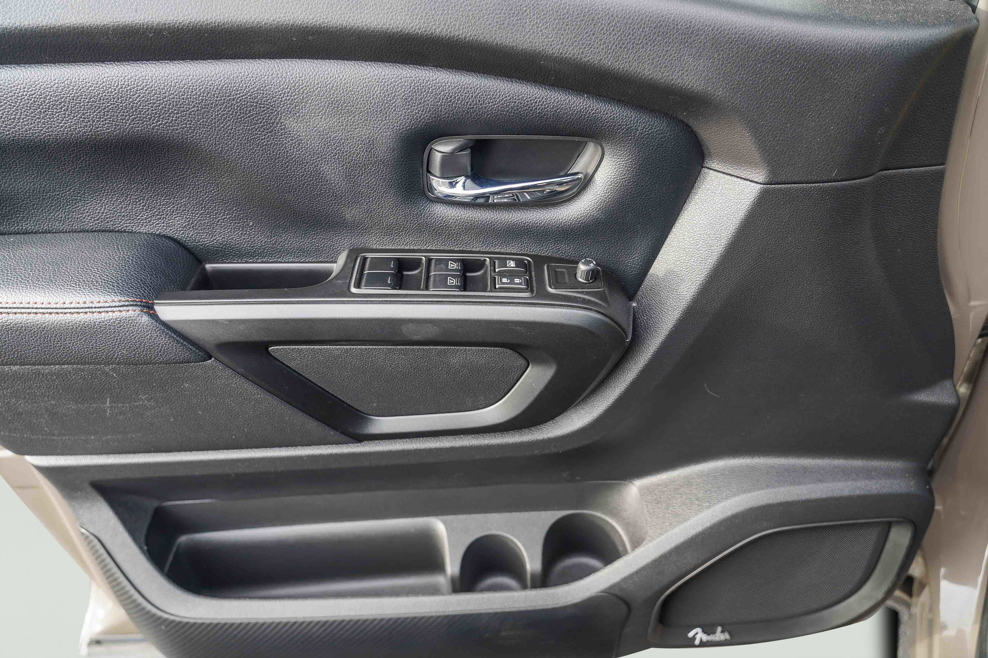 Used 2024 Nissan Titan PRO-4X w/ Pro-4x Utility Package image 28