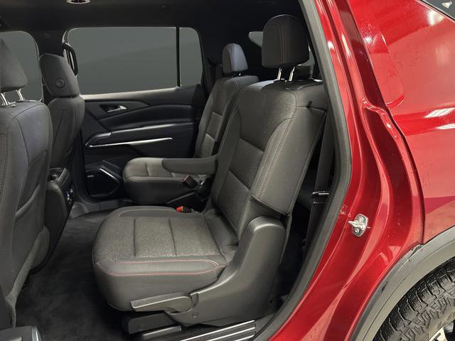 Used 2024 Chevrolet Traverse Z71 w/ Enhanced Driving Package image 29