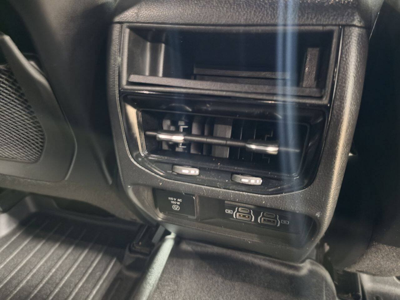 Used 2023 Jeep Grand Cherokee Altitude AWD/4WD image 18